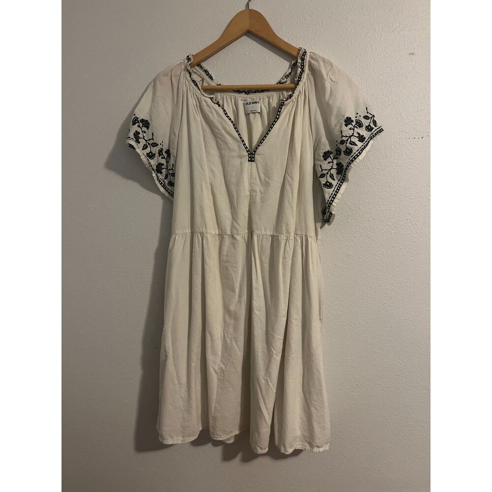 Floral Embroidered Dress | L
